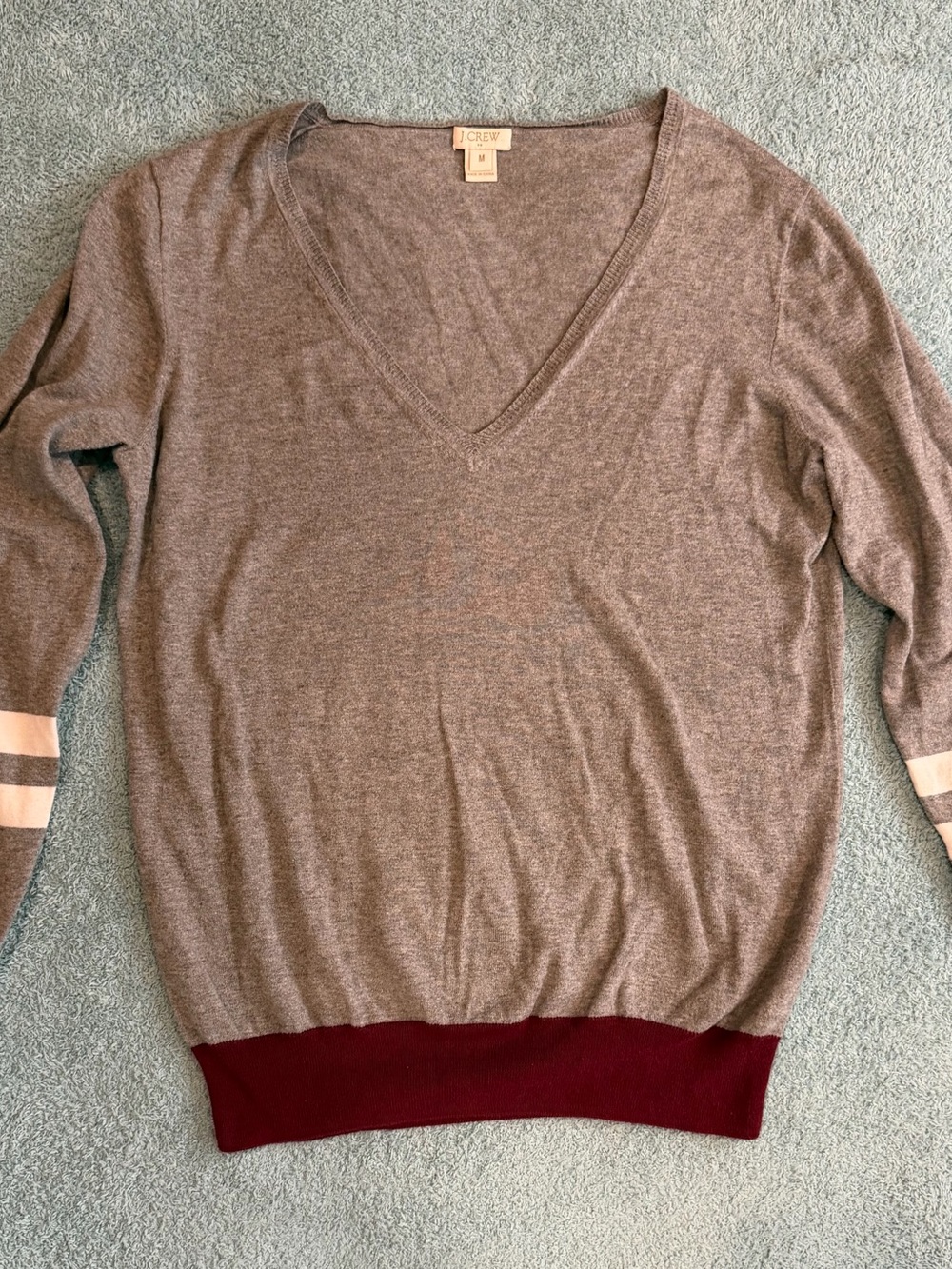 J. Crew Varsity V-Neck Long Sleeved Lightweight Gray Maroon Cotton Medium Preppy